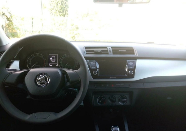 Skoda Fabia cena 49900 przebieg: 112941, rok produkcji 2021 z Bydgoszcz małe 172